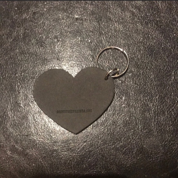 Brandy Melvillr π Keychain π« - Picture 2 of 2